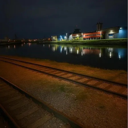 Modernes Haus Direkt Am Rhein Appartamento