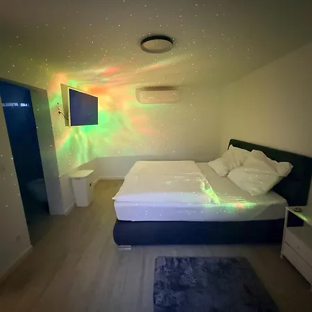 Modernes Haus Direkt Am Rhein Appartamento Karlsruhe