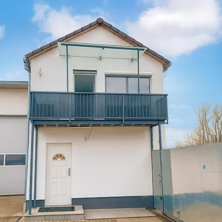 Modernes Haus Direkt Am Rhein Appartement